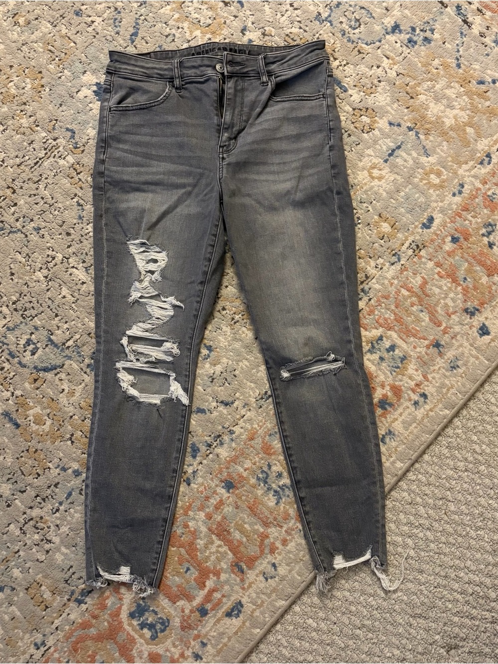 American Eagle High-Waist Gray Jeans